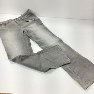 Chico's Platinum Straight Jeans Distressed Grey NWT Size 1.5 Reg